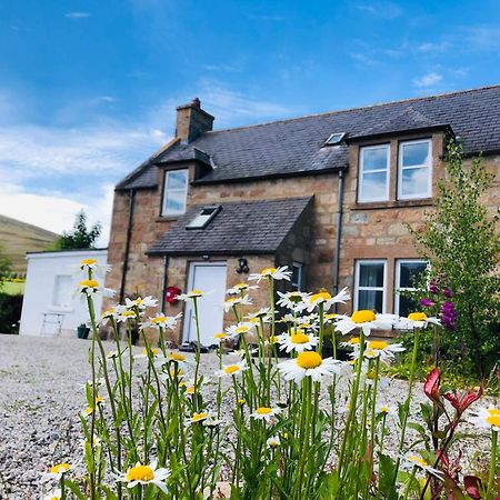 더프타운 Lettoch Farm B&B 외부 사진